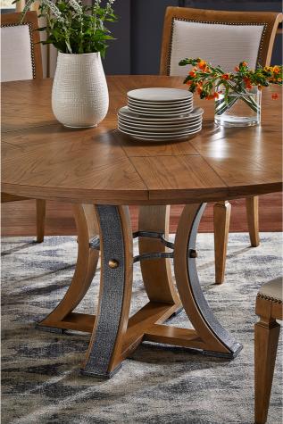 Sarreid Tower Jupe Dining Table