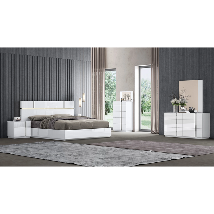 Chloe Bedroom Set in White (Nightstand)