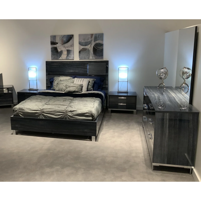 Delia Bedroom Set (4 PCS + 1)